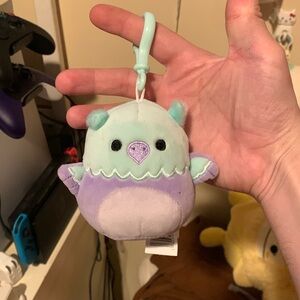 Minerva the griffin squishmallow clip NWT